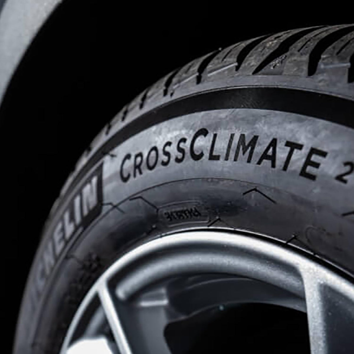 235/45R18 98V XL Tire O13681