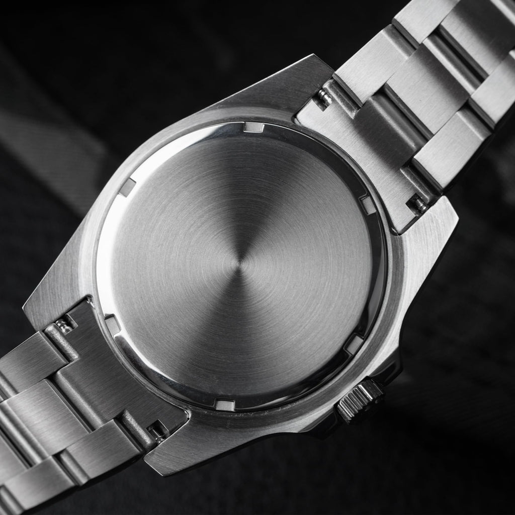 40mm Sapphire Crystal 200m Waterproof Quartz Diver Watch S8120