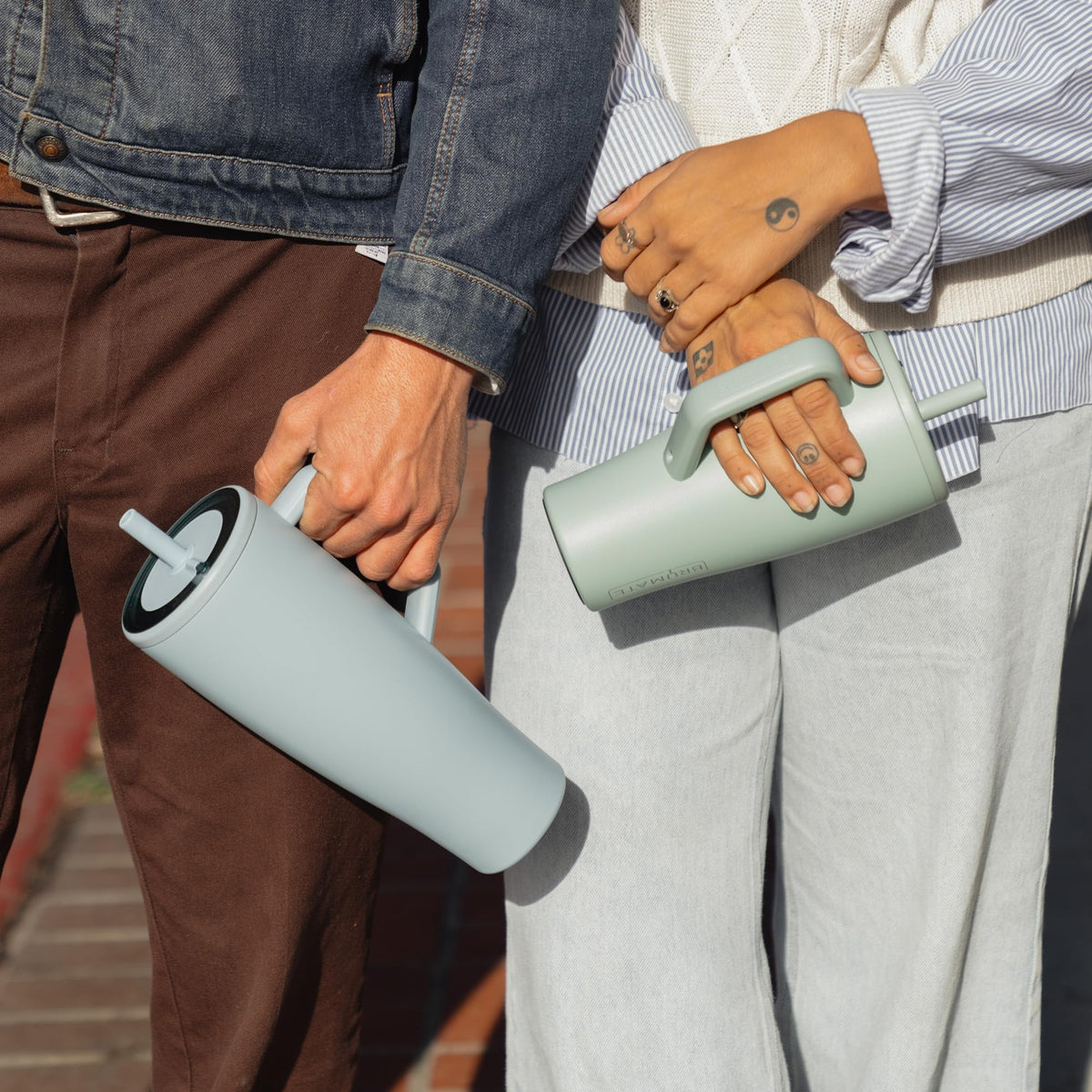 40 oz Stainless Steel Tumbler with Handle and Straw J43513
